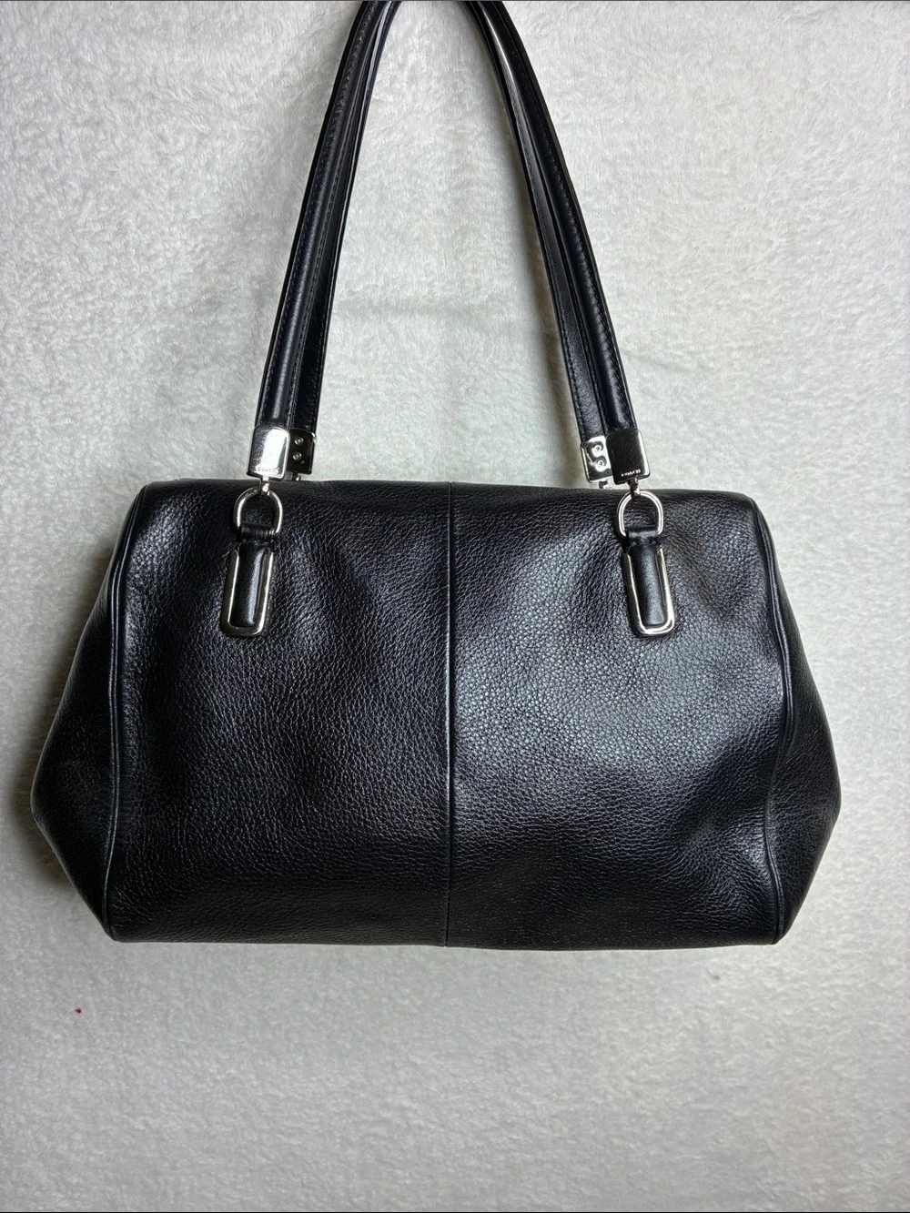 Coach Black Leather Shoulder Satchel with Polished Hardware - Picture 2 of 7